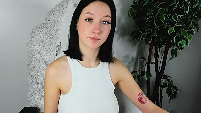 Snapshot of EileenMoores chatting on 4, 10, 2025 EileenMoores online show from 4, 10, 2025