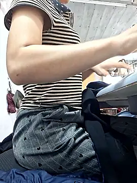 irina hana online show from 11, 11, 2025