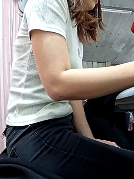 irina hana online show from 6, 3, 2026