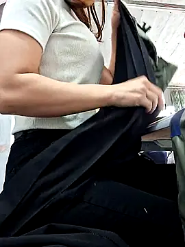 irina hana online show from 11, 3, 2026