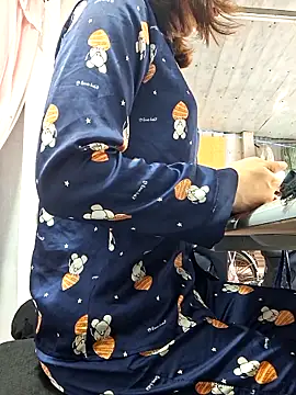 irina hana online show from 8, 11, 2025