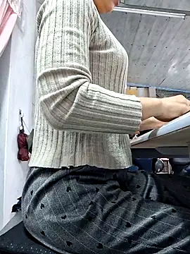 irina hana online show from 7, 11, 2025