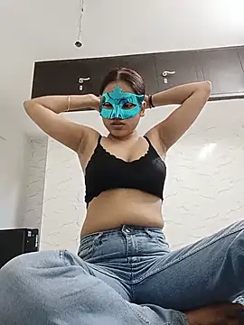 baddy8008 online show from 13, 7, 2026