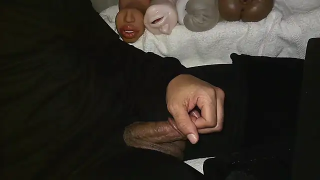 GRiZZLYBONE online show from 8, 2, 2026