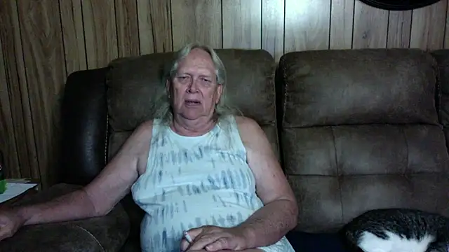 OldLadySara online show from 18, 9, 2025