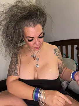 dieseldame1313 online show from 25, 9, 2025