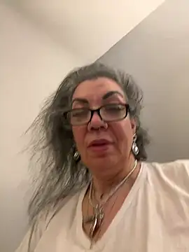 dieseldame1313 online show from 13, 3, 2025