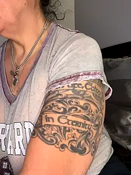 dieseldame1313 online show from 1, 12, 2025