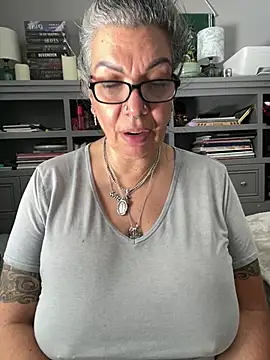 dieseldame1313 online show from 6, 6, 2026