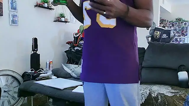 Str8ishVegasGuy online show from 25, 10, 2025