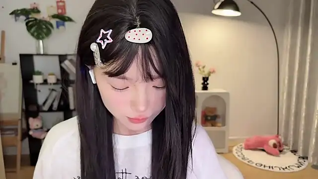 Momo-xx online show from 24, 9, 2025