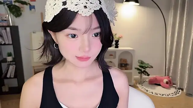 Momo-xx online show from 26, 9, 2025