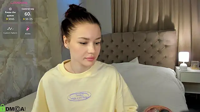 Aria Mila online show from 31, 5, 2026