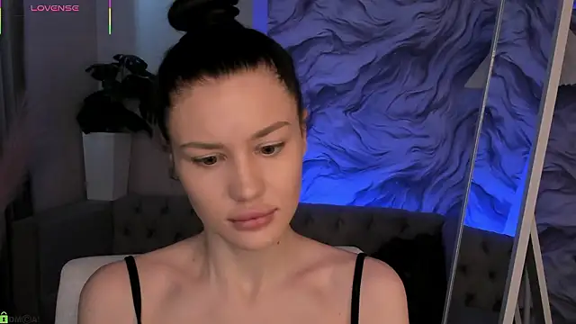 Aria Mila online show from 19, 3, 2026