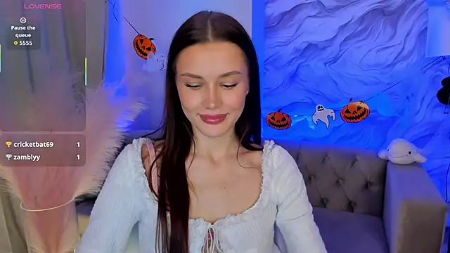 Aria Mila online show from 25, 10, 2025