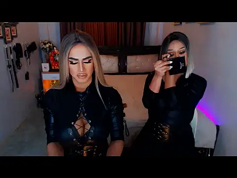 MystiqueQueen online show from 3, 10, 2025