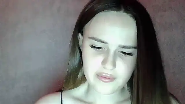 SweetLoraa online show from 11, 7, 2026