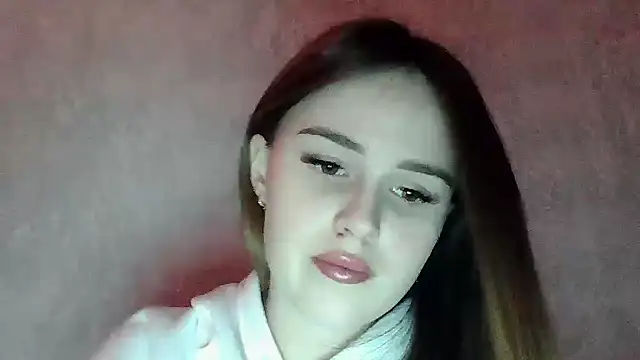 SweetLoraa online show from 9, 2, 2026