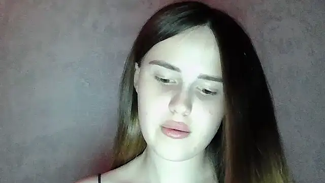 SweetLoraa online show from 10, 7, 2026