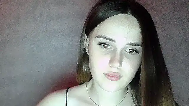SweetLoraa online show from 28, 5, 2026