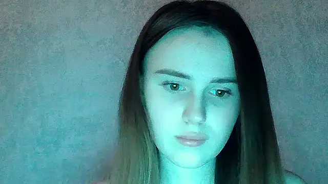 SweetLoraa online show from 11, 3, 2026