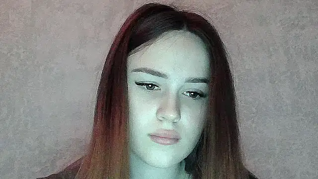 SweetLoraa online show from 17, 4, 2026