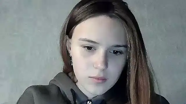 SweetLoraa online show from 15, 10, 2025