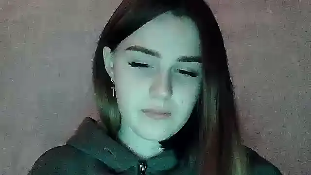 SweetLoraa online show from 11, 11, 2025