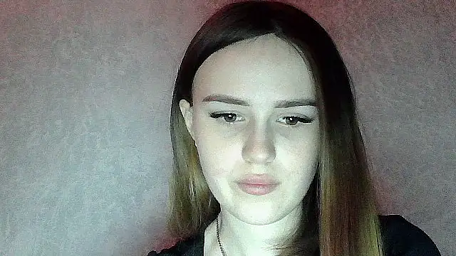 SweetLoraa online show from 19, 12, 2025