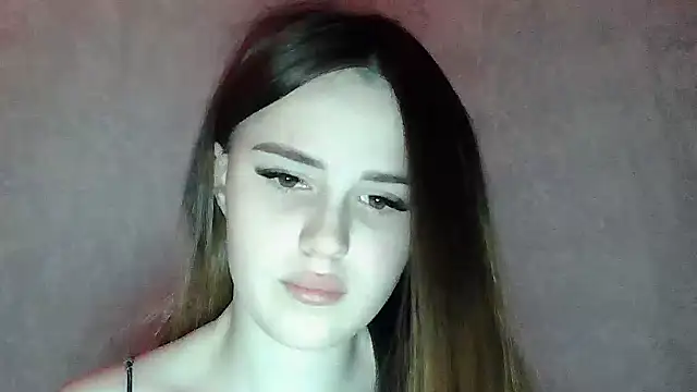 SweetLoraa online show from 1, 3, 2026