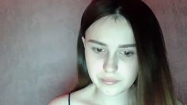 SweetLoraa online show from 16, 3, 2026