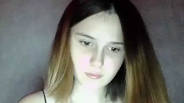 SweetLoraa online show from 19, 10, 2025