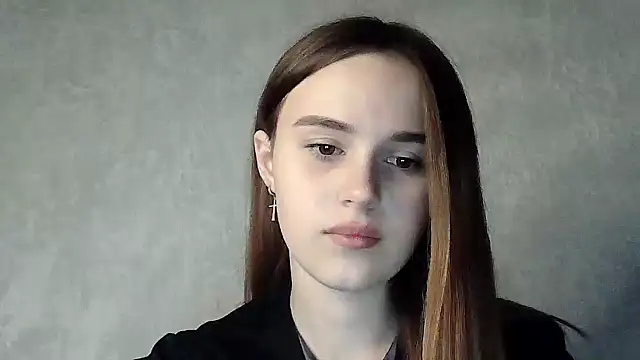 SweetLoraa online show from 18, 9, 2025