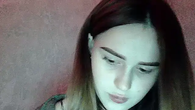 SweetLoraa online show from 14, 11, 2025