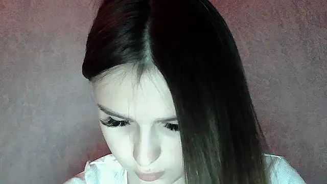 SweetLoraa online show from 24, 3, 2026