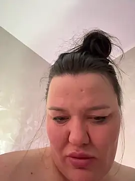 SunnyLeila2101 online show from 8, 3, 2026