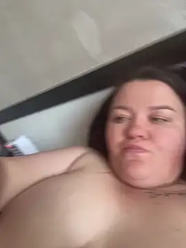 SunnyLeila2101 online show from 22, 5, 2026