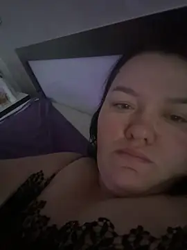 SunnyLeila2101 online show from 25, 11, 2025