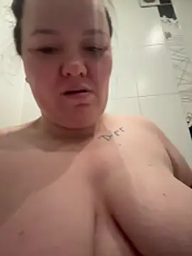 SunnyLeila2101 online show from 28, 4, 2026