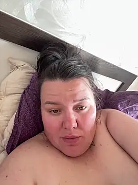 SunnyLeila2101 online show from 7, 5, 2026