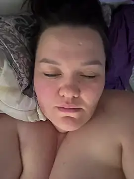 SunnyLeila2101 online show from 10, 5, 2026
