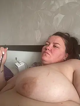 SunnyLeila2101 online show from 10, 5, 2026