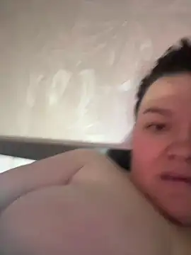 SunnyLeila2101 online show from 9, 4, 2026