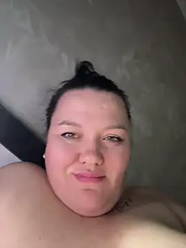 SunnyLeila2101 online show from 16, 4, 2026