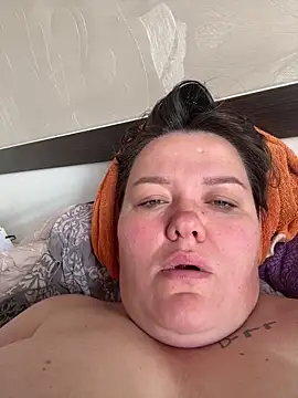 SunnyLeila2101 online show from 1, 6, 2026