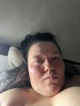 SunnyLeila2101 online show from 4, 3, 2026