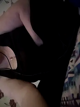 Snapshot of itsCuteTits chatting on 6, 11, 2025 itsCuteTits online show from 6, 11, 2025