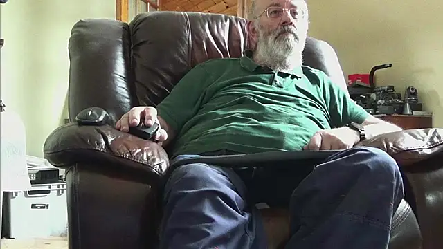 Snapshot of janzer13 chatting on 21, 5, 2026 janzer13 online show from 21, 5, 2026