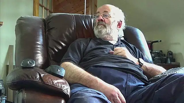 Snapshot of janzer13 chatting on 12, 2, 2026 janzer13 online show from 12, 2, 2026