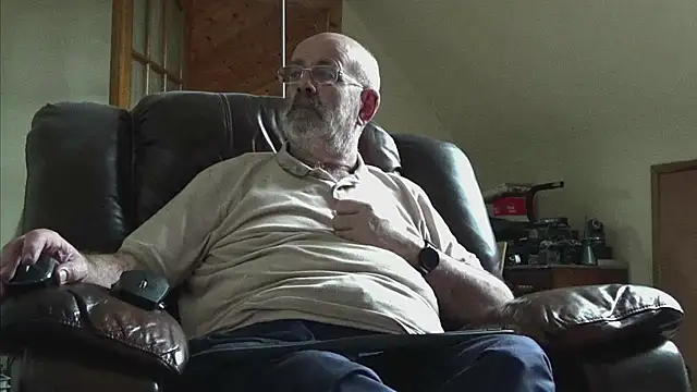 Snapshot of janzer13 chatting on 26, 2, 2026 janzer13 online show from 26, 2, 2026